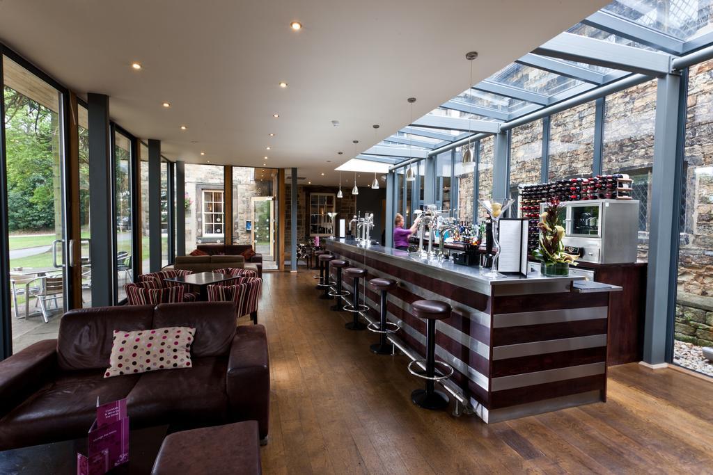 Best Western Plus Sheffield Mosborough Hall Hotel Εστιατόριο φωτογραφία